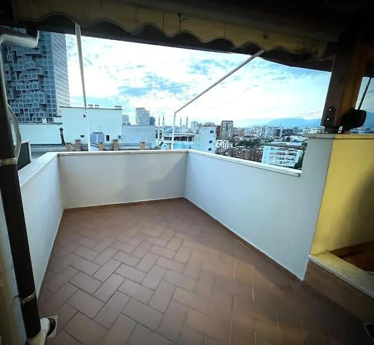 Apartamento Panoramic Penthouse Center 5 Min Main Square Tirana